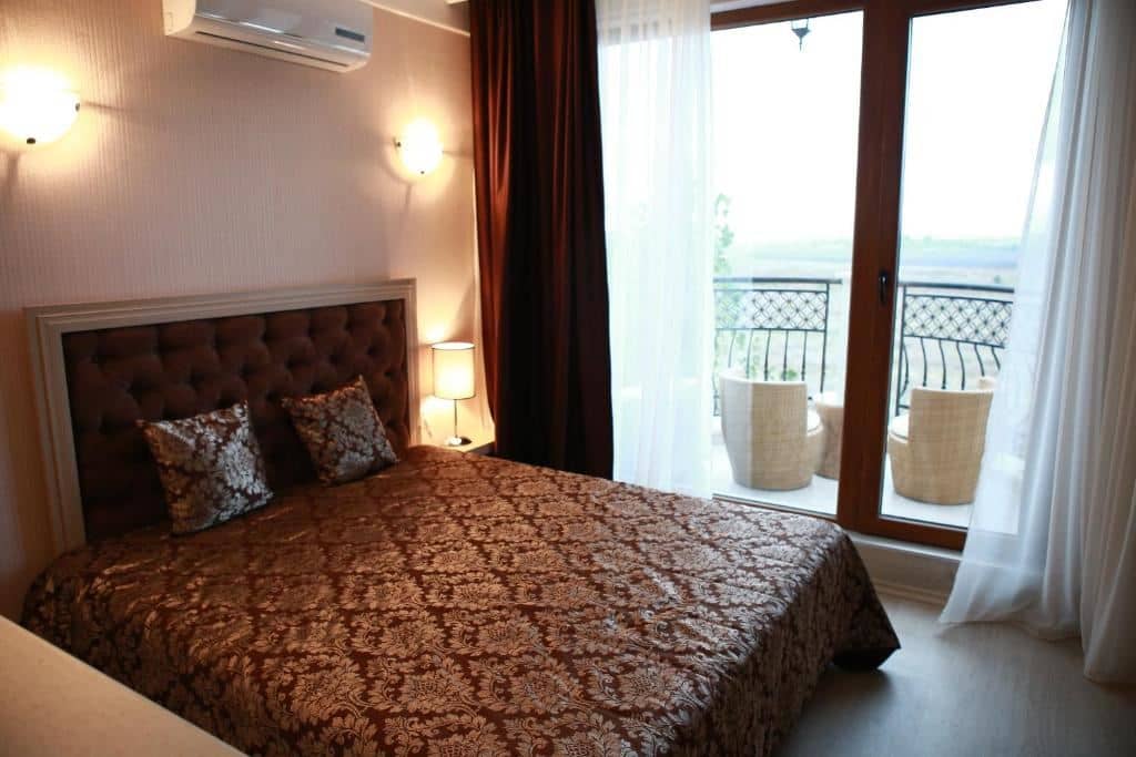 rooms-standard-studio-balcony