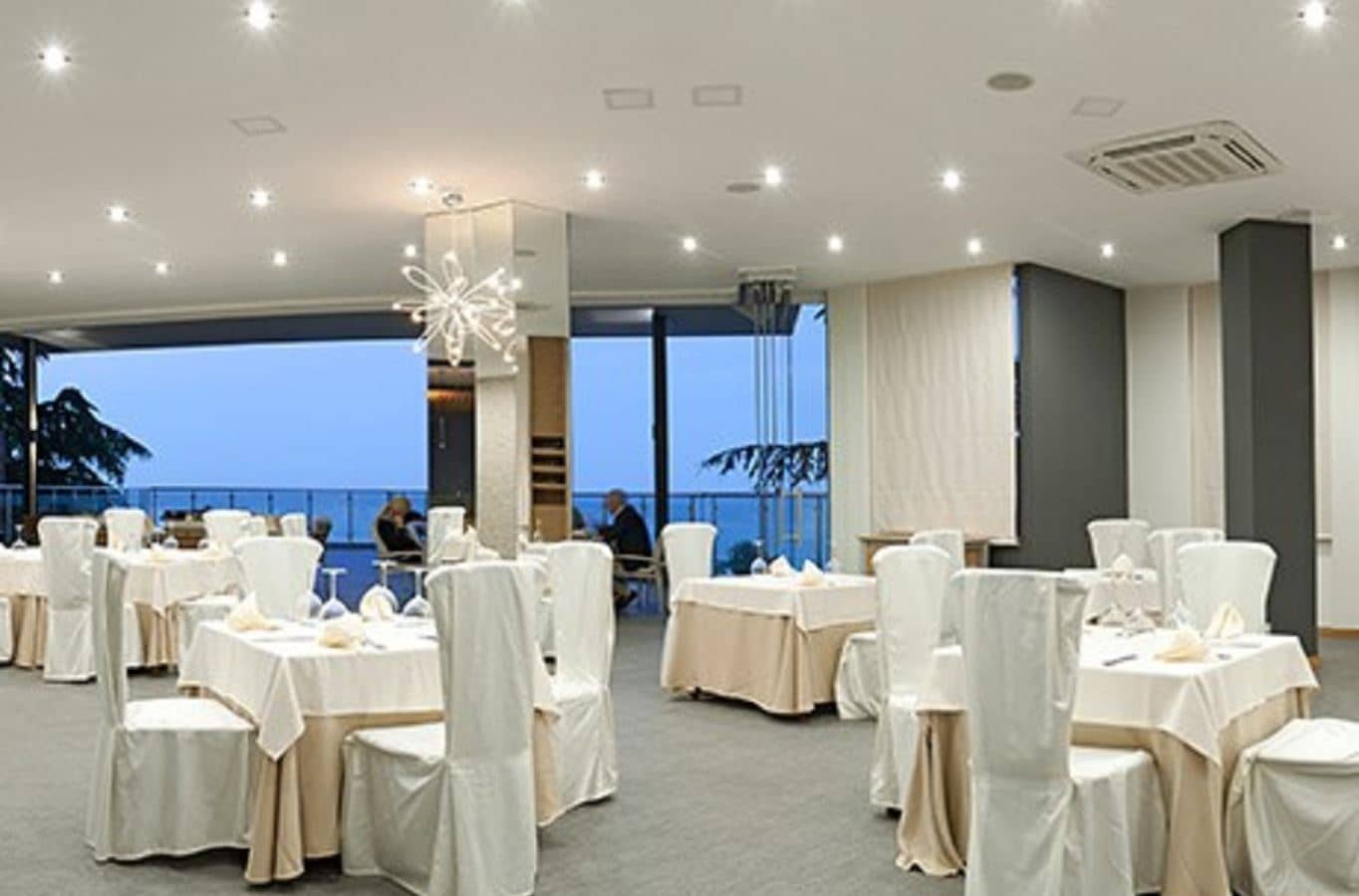 restaurants-a-la-carte-restaurant