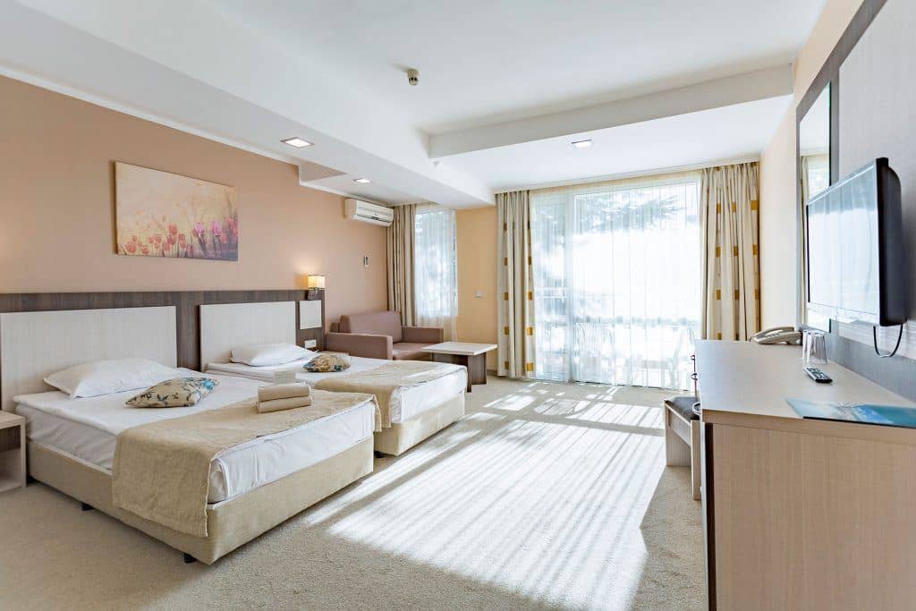 rooms-doubletwin-standard-room