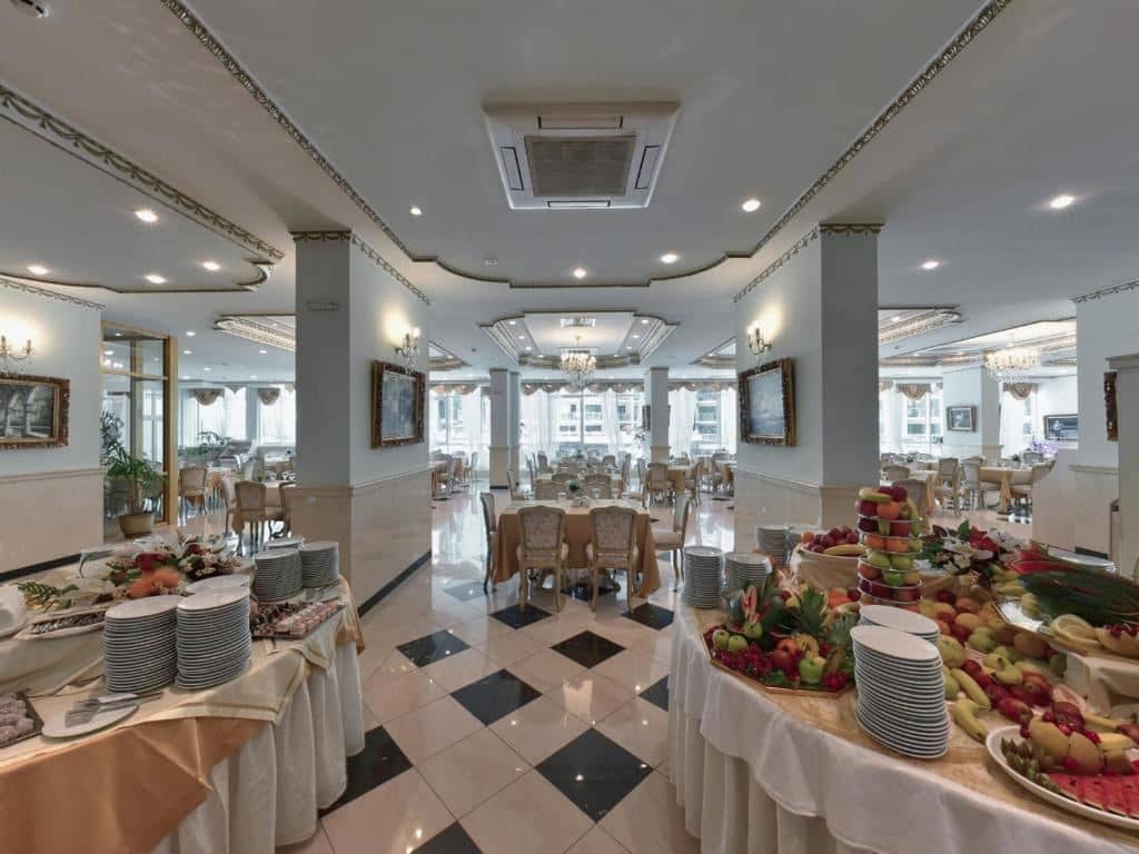restaurants-restaurants