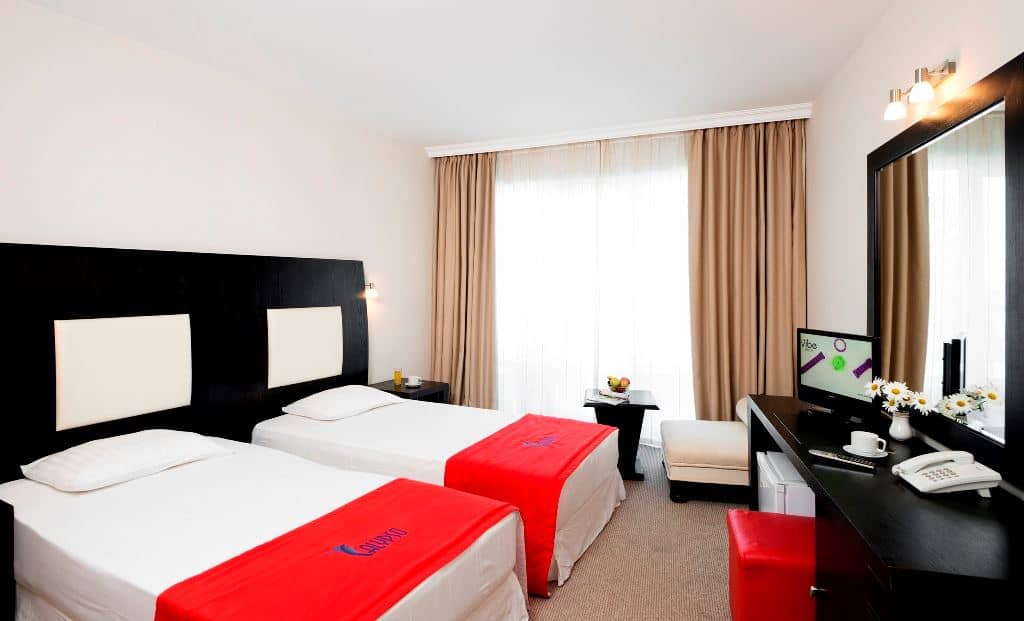 rooms-twin-standard-room