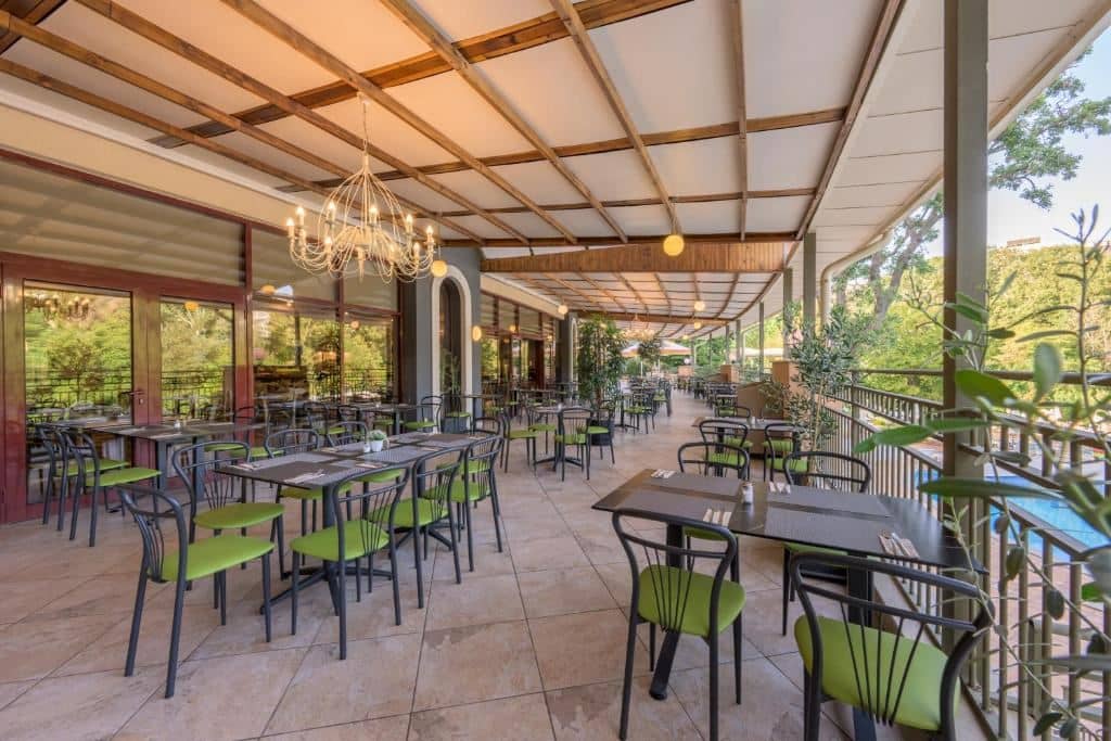 restaurants-main-restaurant