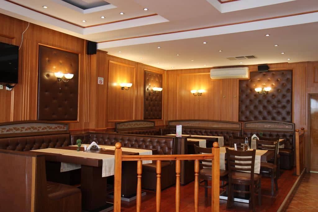 restaurants-restaurants