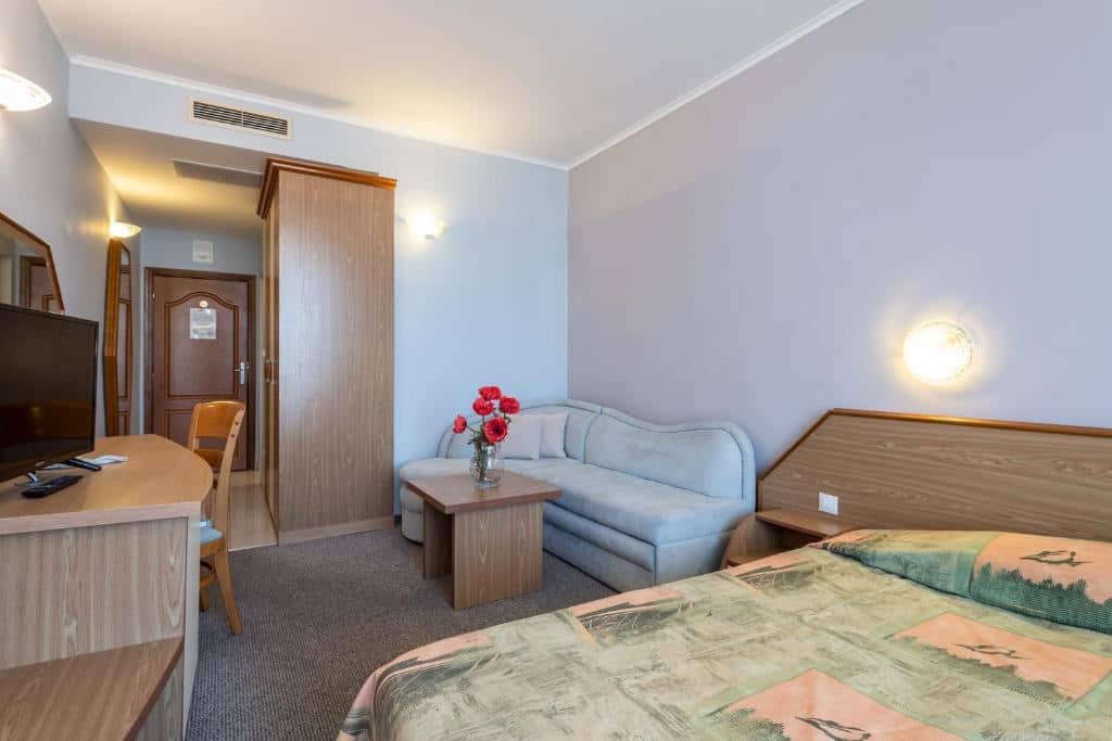 rooms-single-standard-room