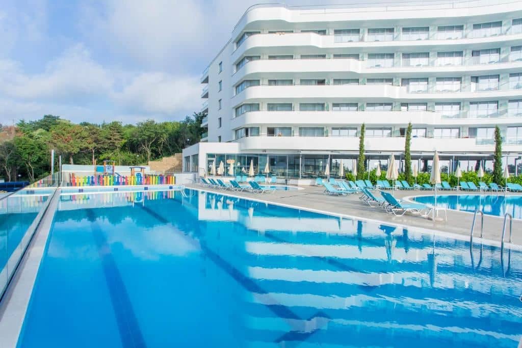 pools-pools