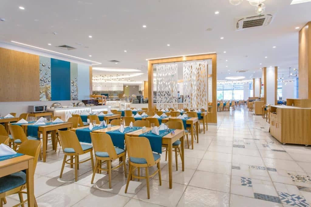 restaurants-restaurants