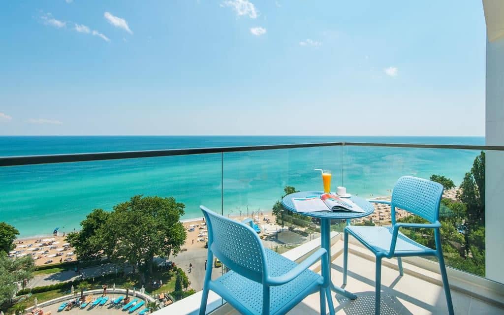 rooms-standard-room-sea-view-balcony-or-terrace