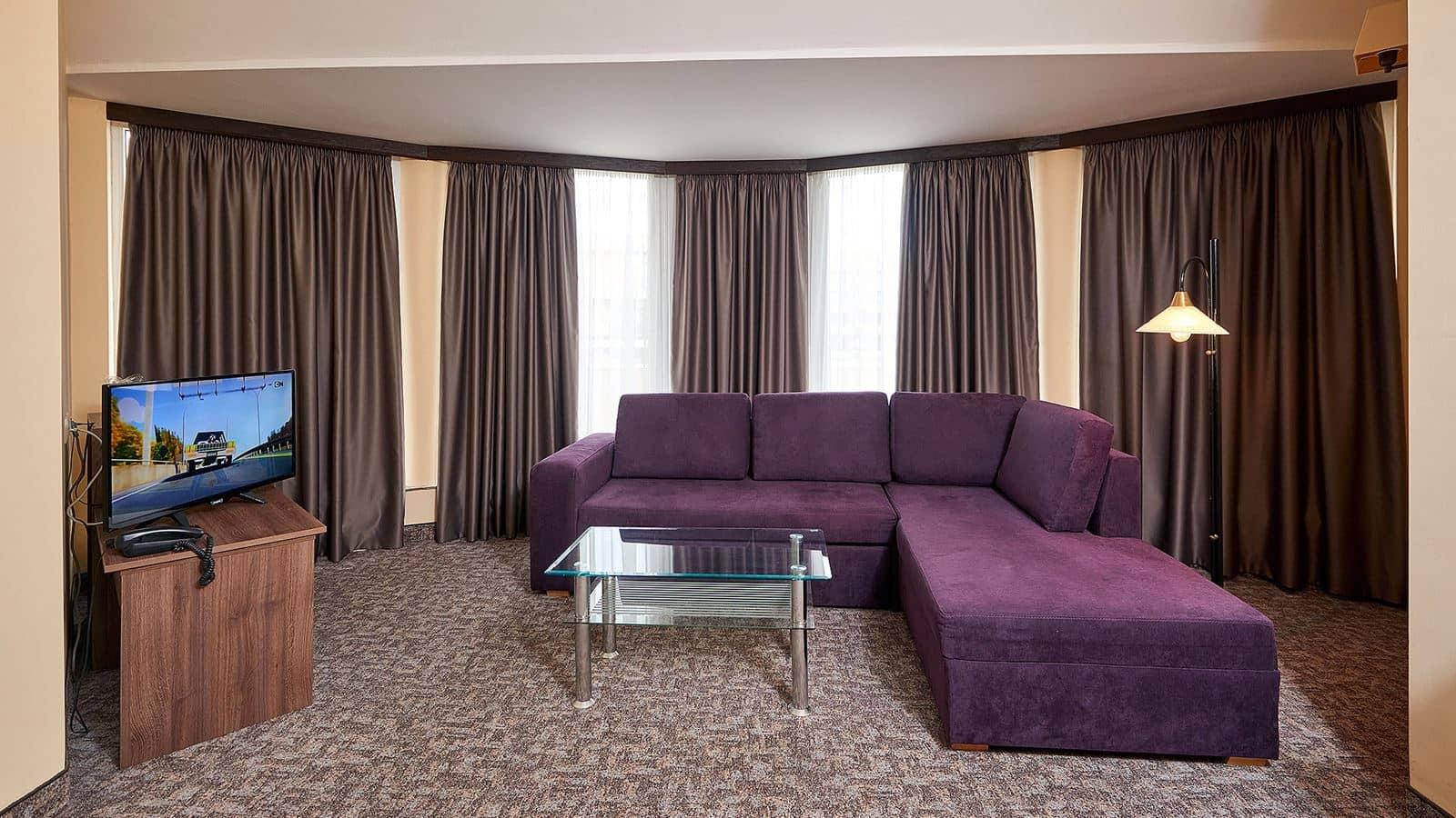 rooms-standard-apartment-balcony