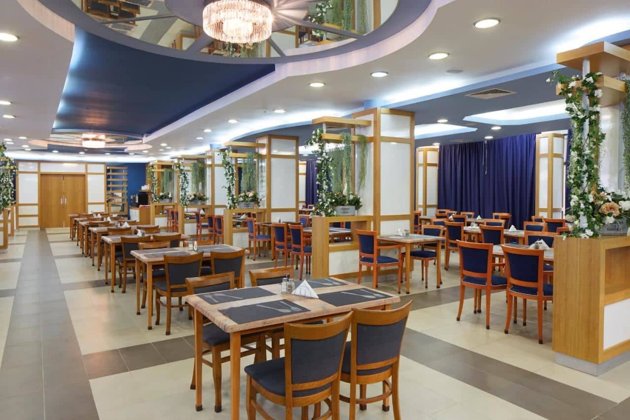 restaurants-restaurants