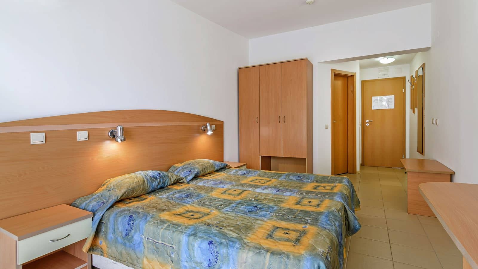 rooms-single-wchild-standard-room-balcony-or-terrace