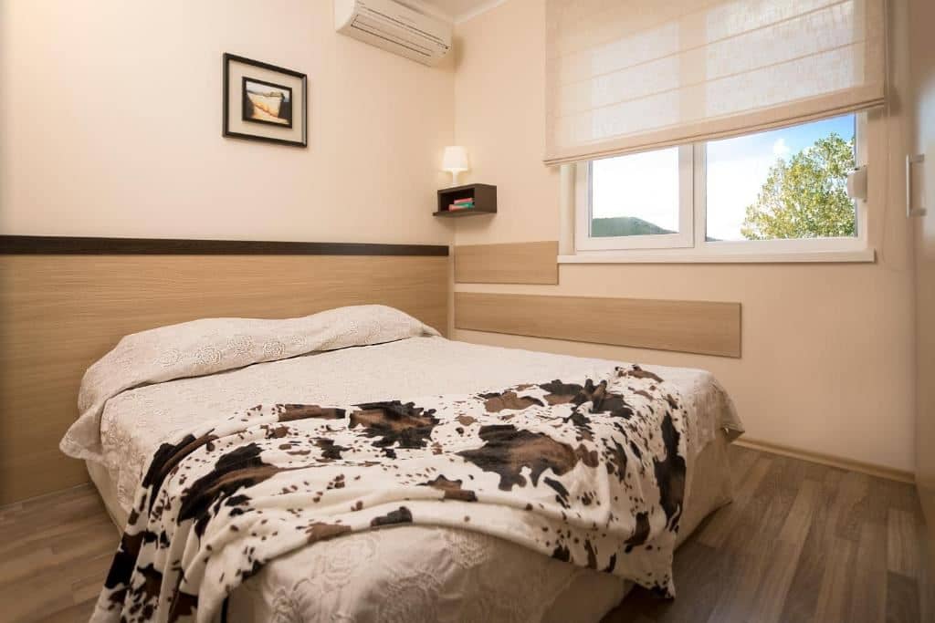 rooms-2-bedroom-standard-apartment-seafront