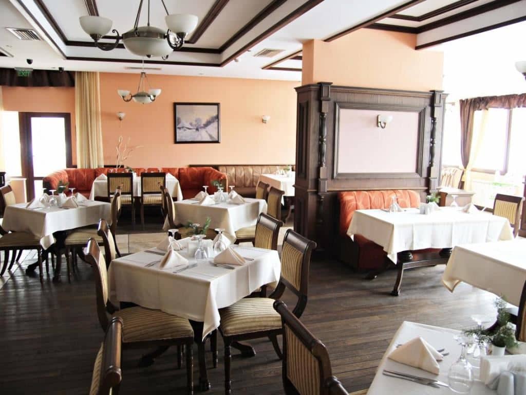 restaurants-restaurant