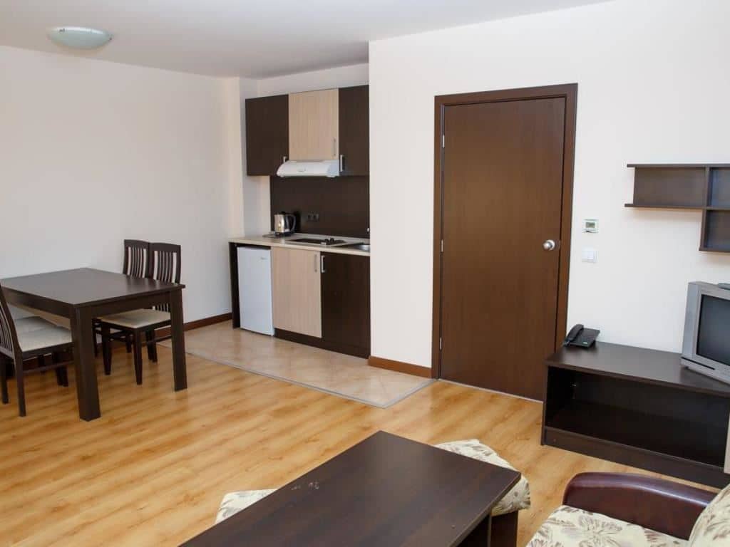 rooms-2-bedroom-standard-apartment-balcony