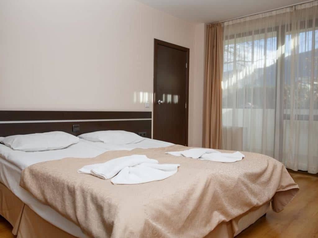 rooms-2-bedroom-standard-apartment-balcony