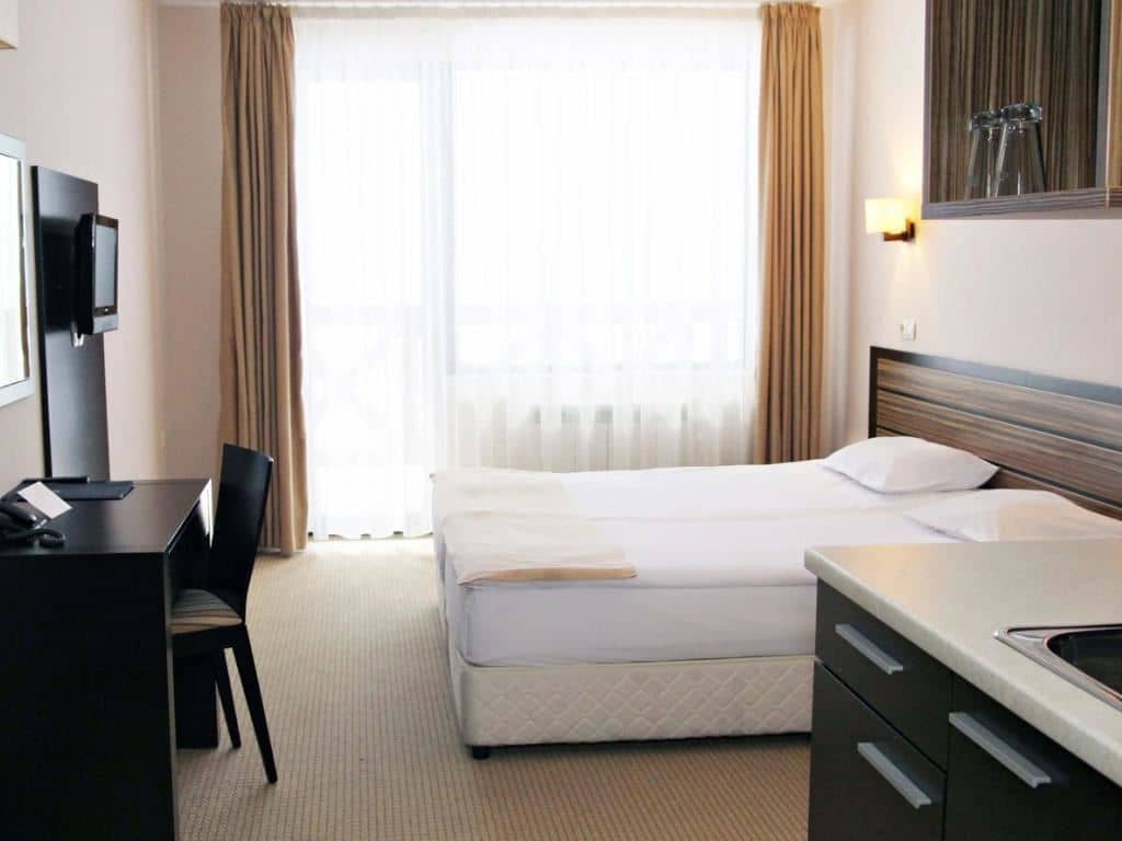 rooms-2-bedroom-standard-apartment-balcony