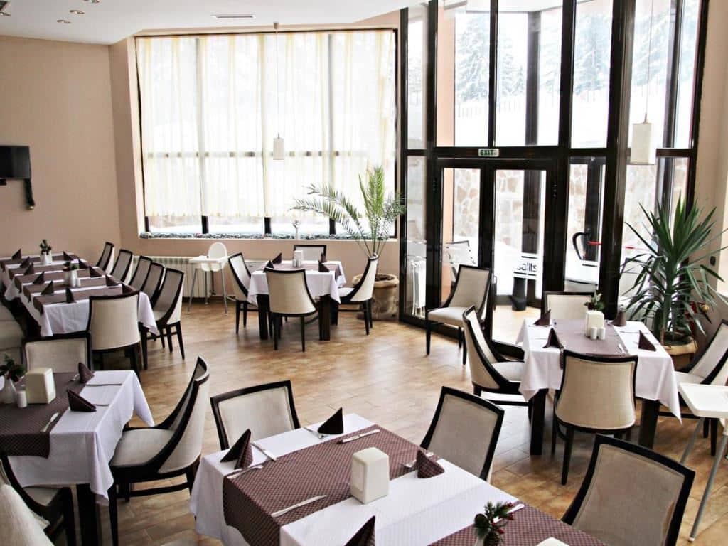 restaurants-restaurant