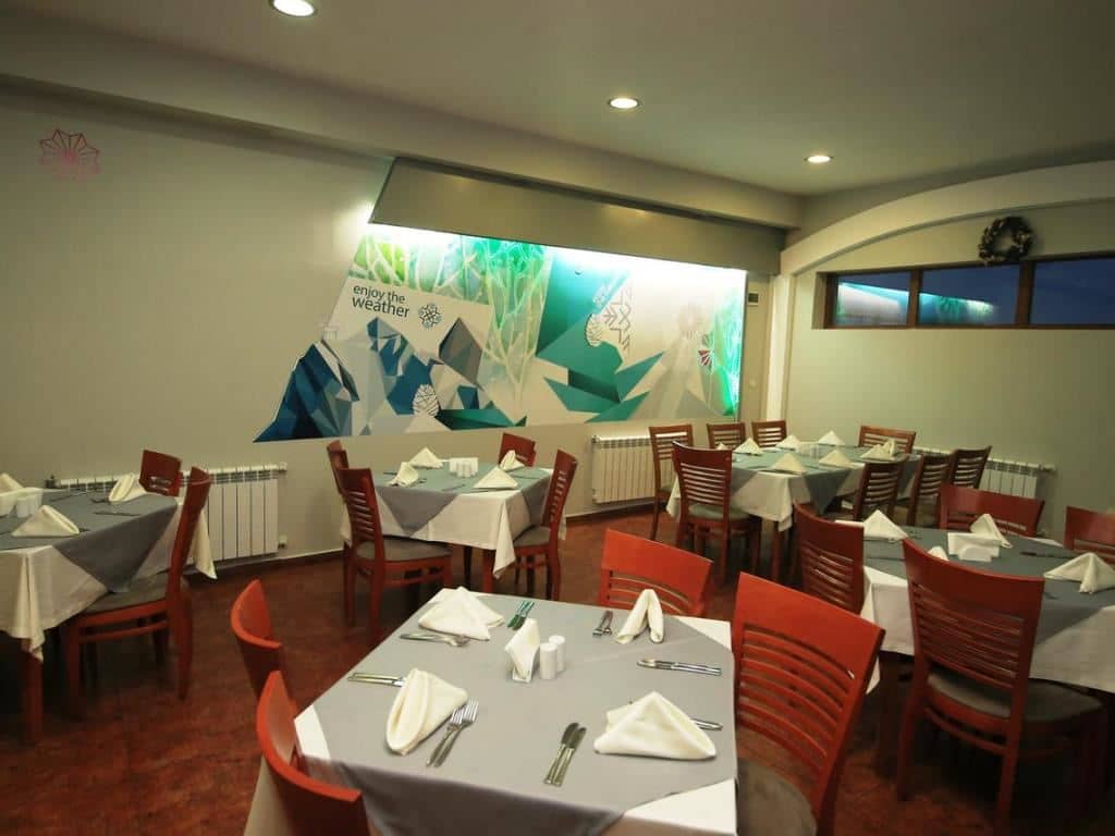 restaurants-restaurant