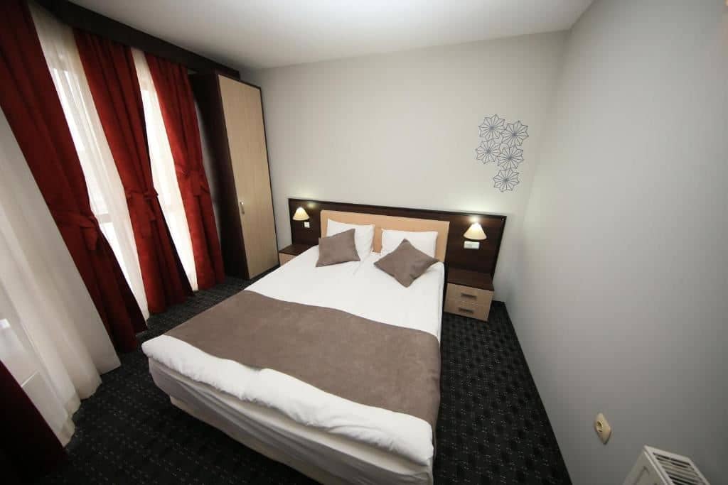 rooms-2-bedroom-standard-apartment