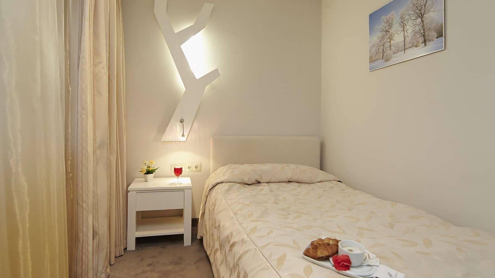 rooms-single-standard-room