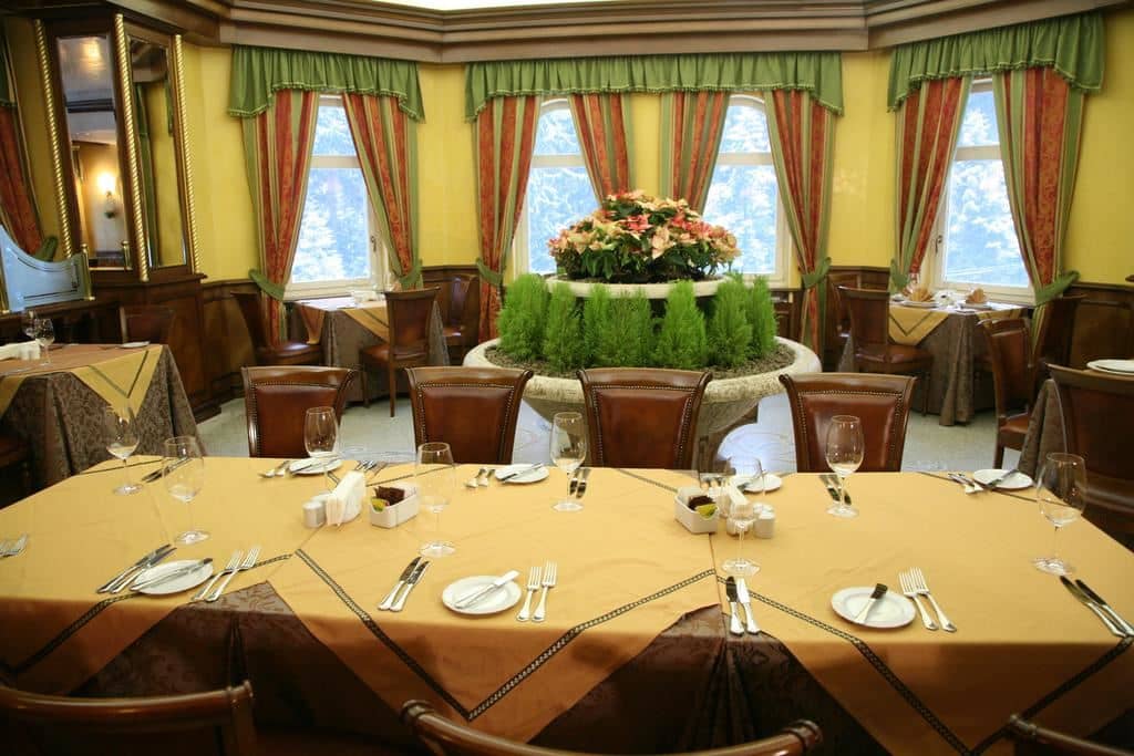 restaurants-restaurants