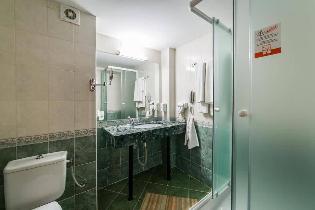 rooms-singleuse-standard-room-balcony-or-terrace