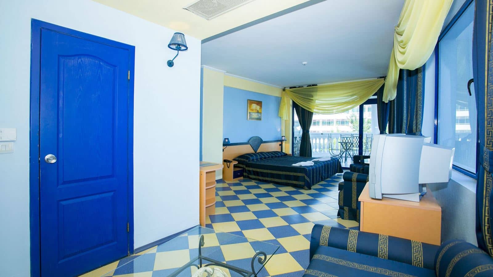 rooms-studio-chaika-park-view