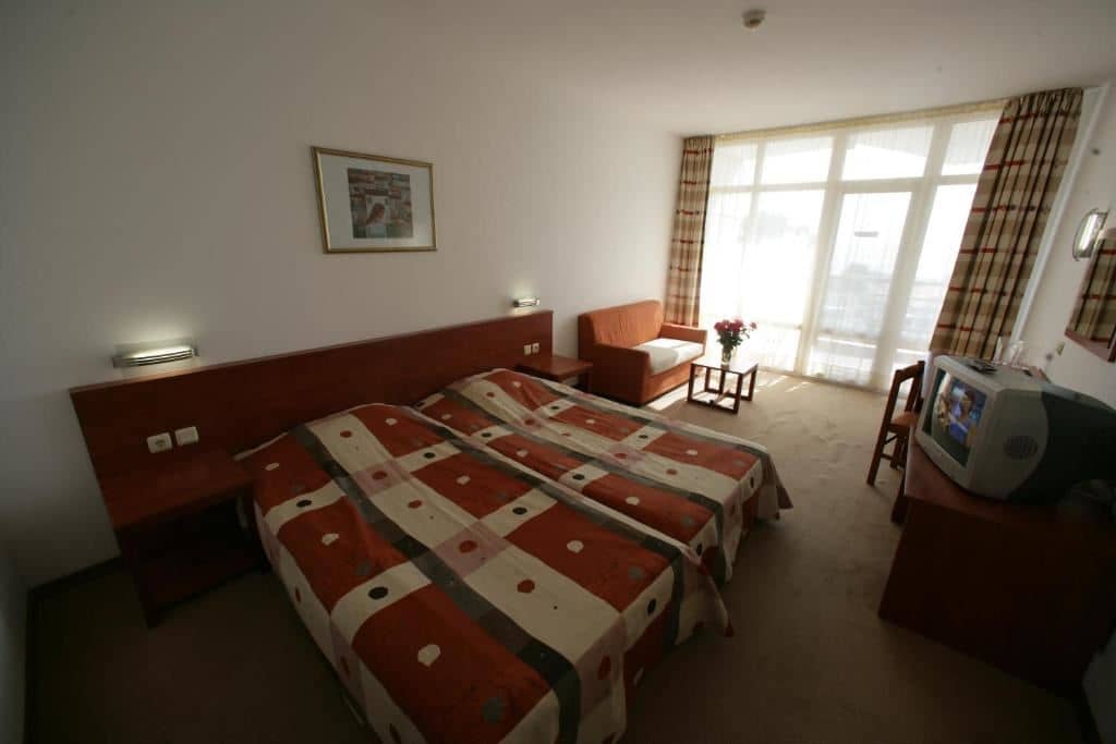 rooms-twin-standard-room