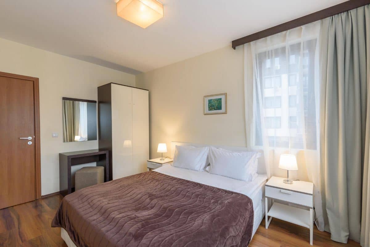 rooms-2-bedroom-standard-apartment-balcony