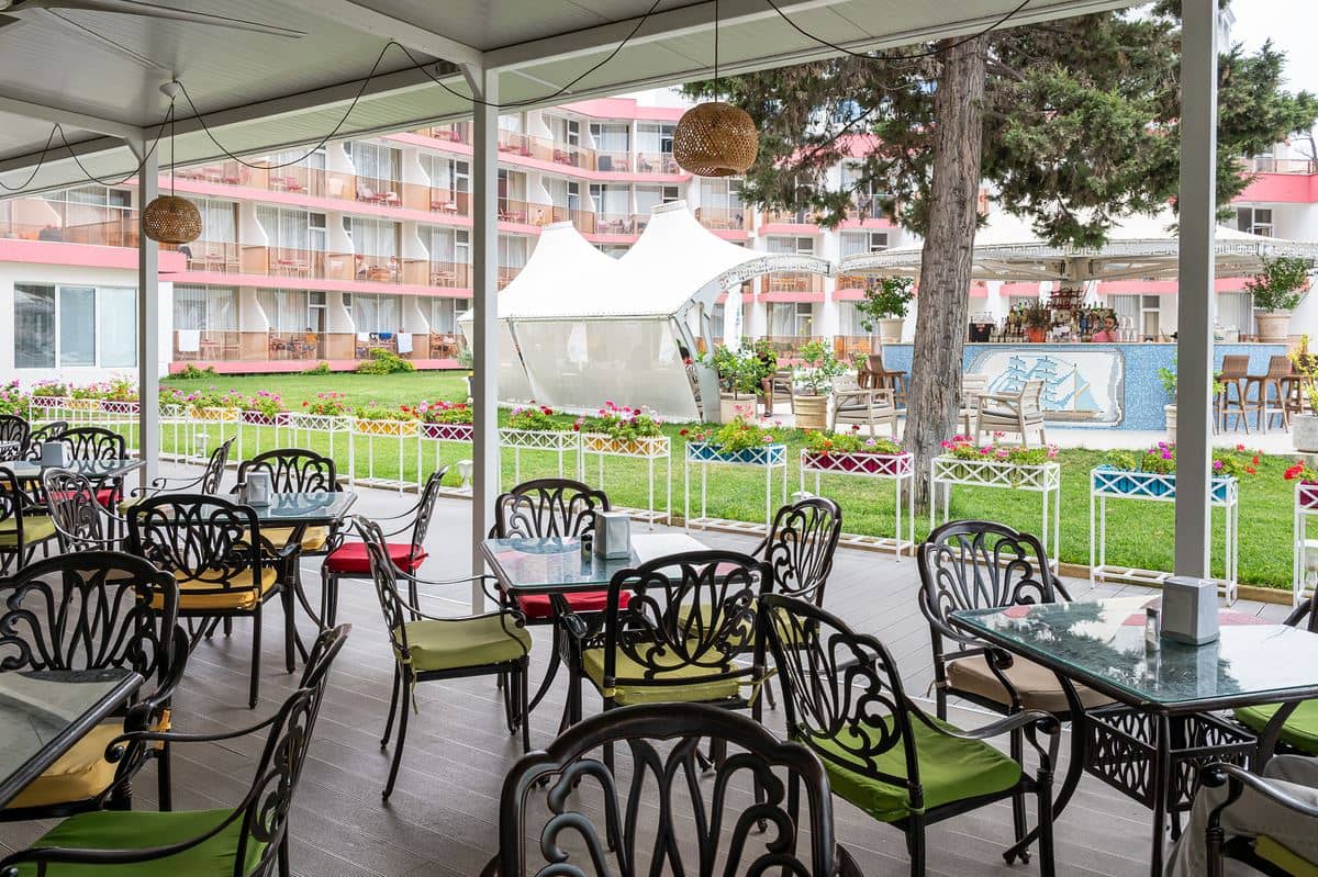 restaurants-restaurants