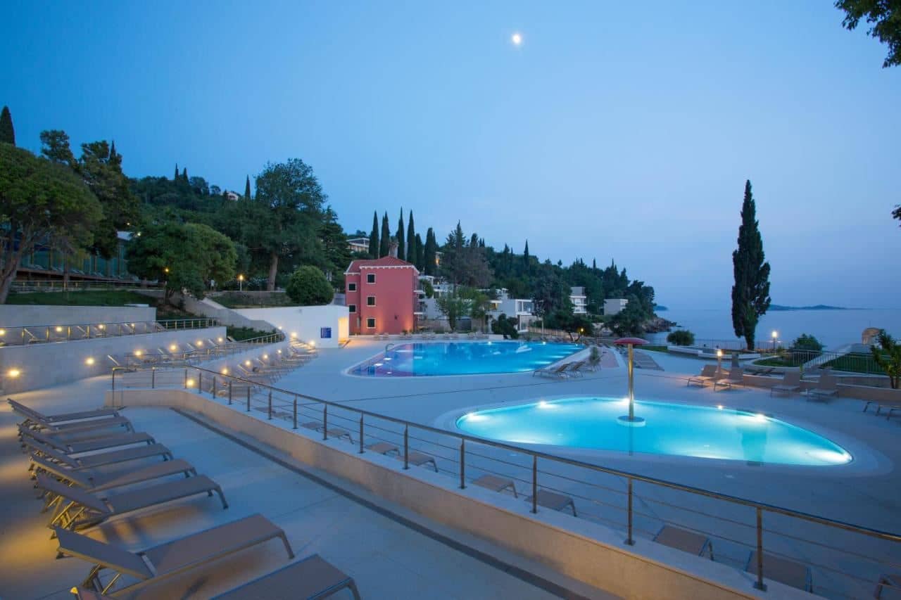 pools-pools