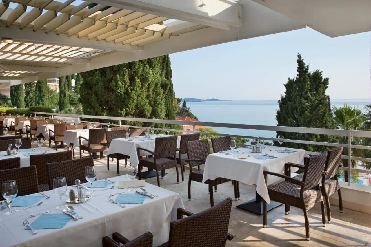 restaurants-restaurants