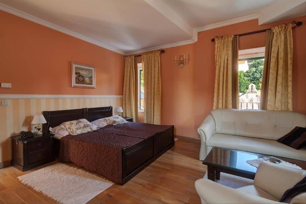 rooms-single-wchild-superior-room