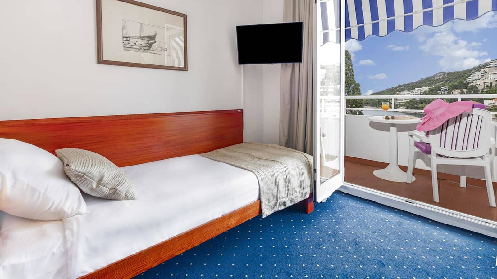 rooms-standart-single-room