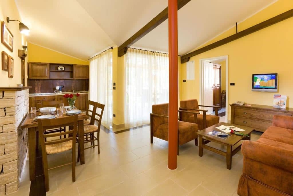 rooms-1-bedroom-classic-villa-park-view