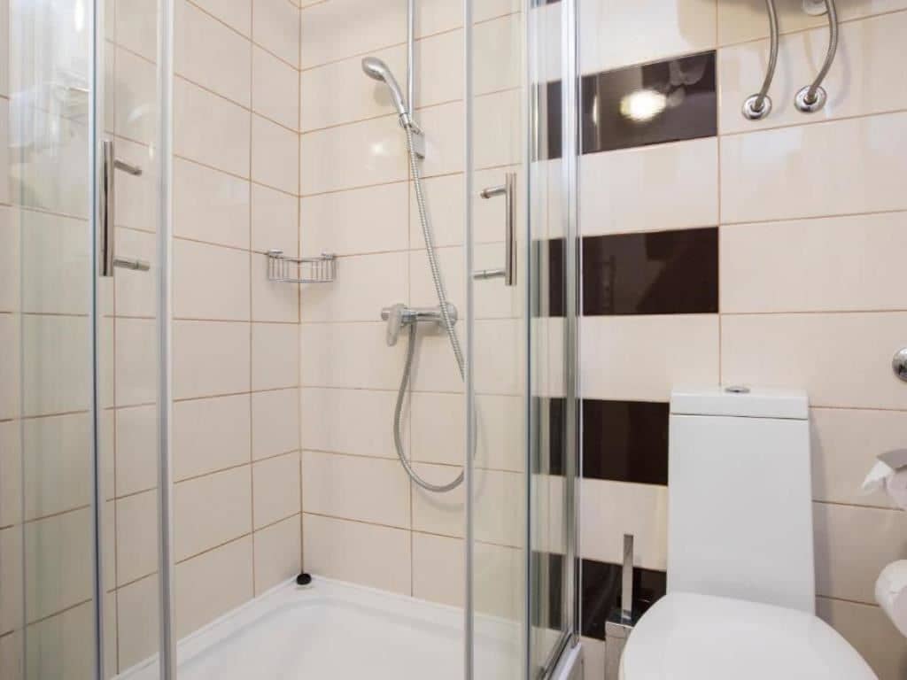 rooms-2-bedroom-superior-apartment-park-view-balcony