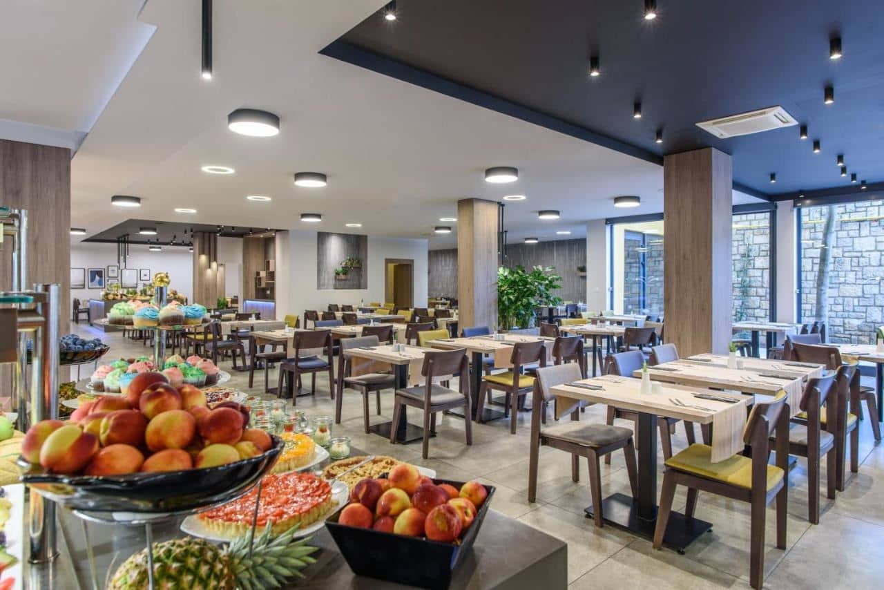 restaurants-restaurants