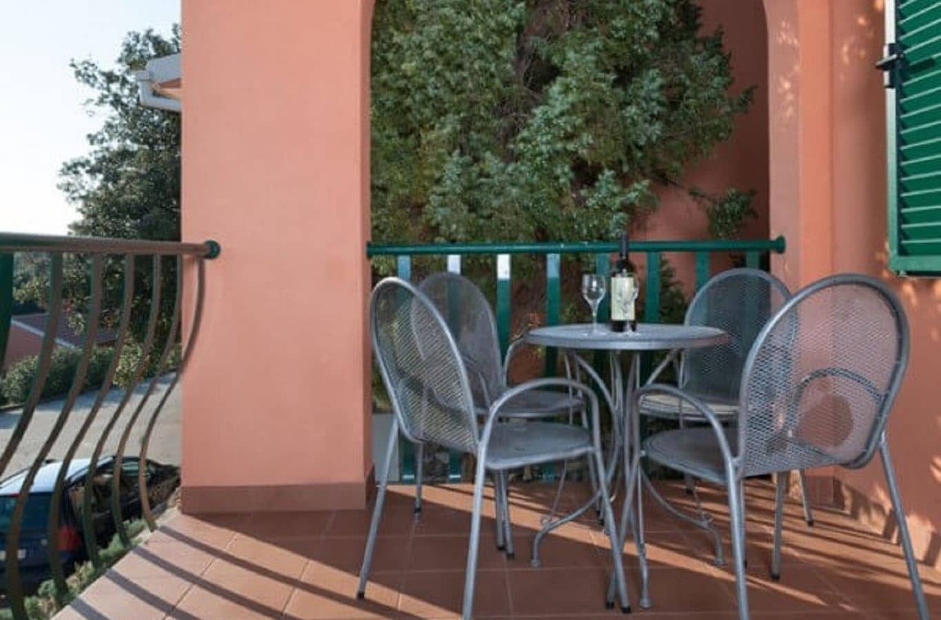 rooms-1-bedroom-superior-apartment-balcony-or-terrace