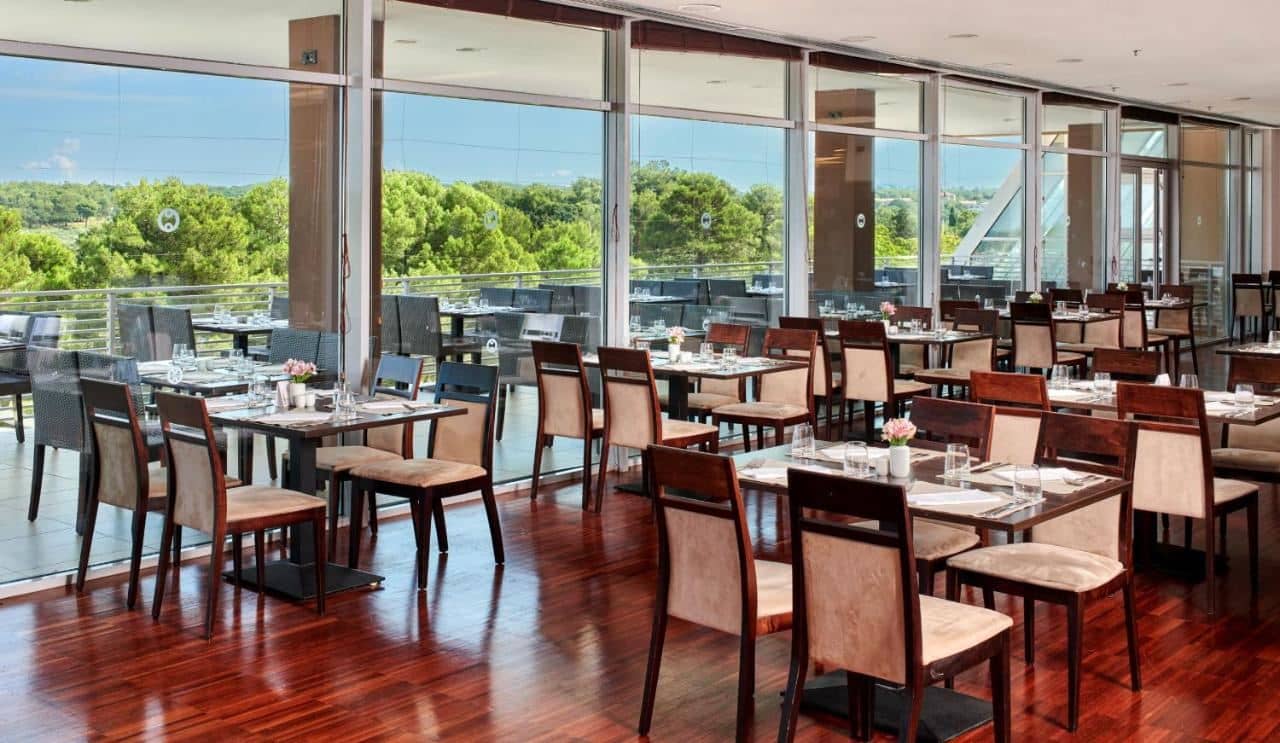 restaurants-restaurants