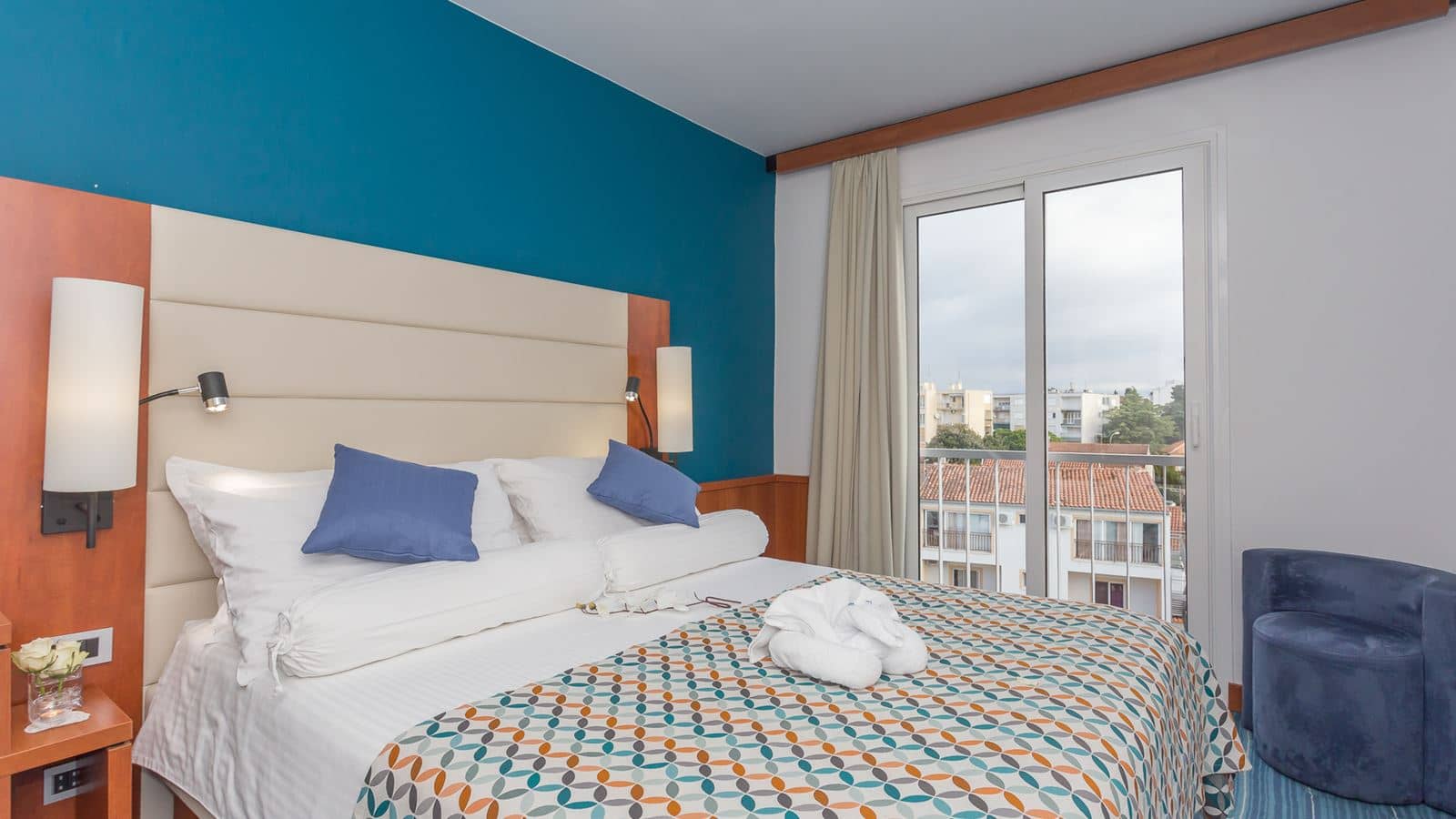 rooms-comfort-room-park-view