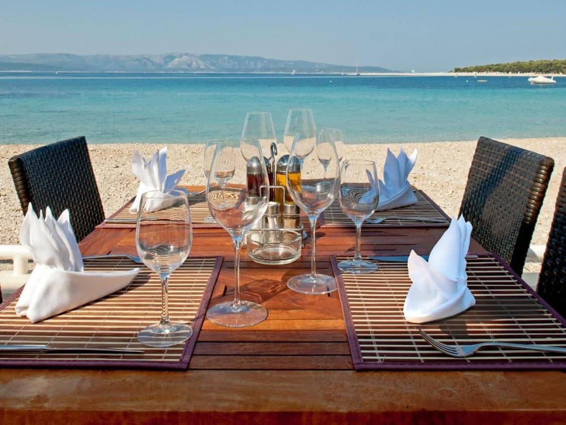 restaurants-restaurants