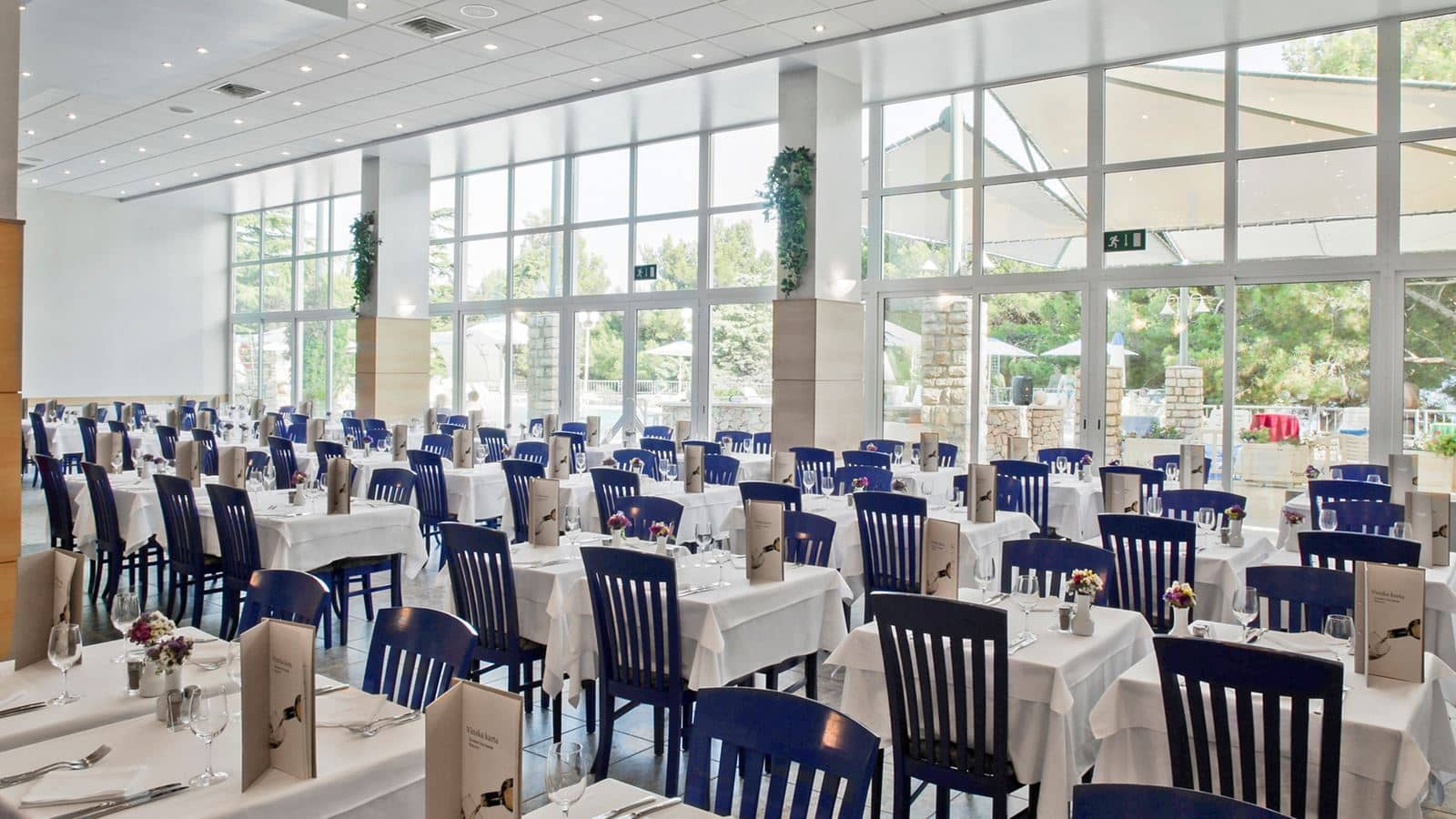 restaurants-restaurants