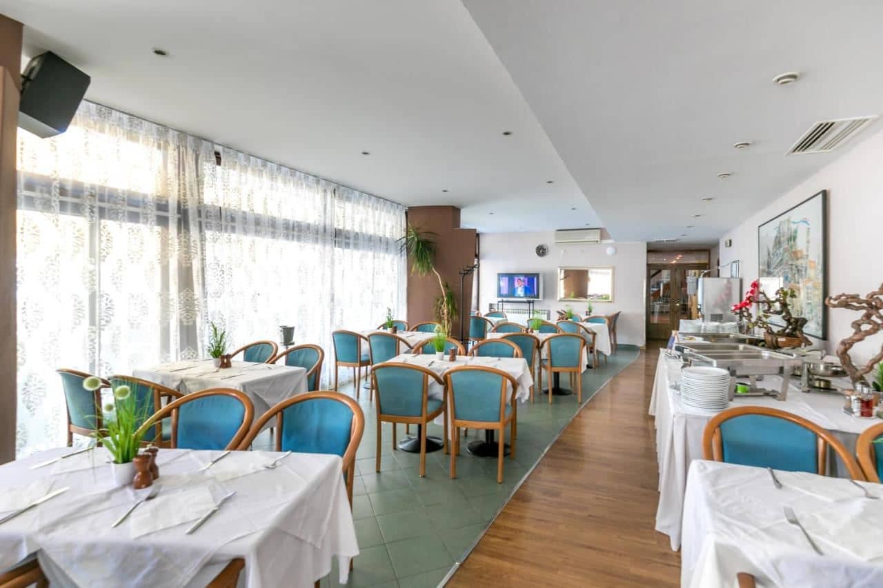 restaurants-restaurants