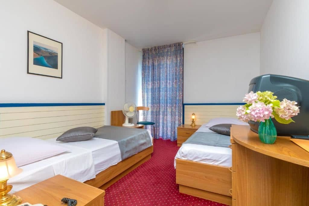 rooms-twin-room-cityview-economy