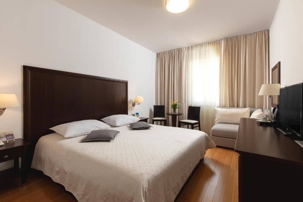 rooms-comfort-room