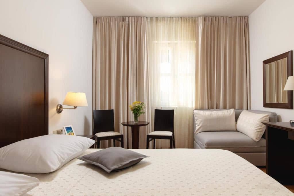 rooms-comfort-room