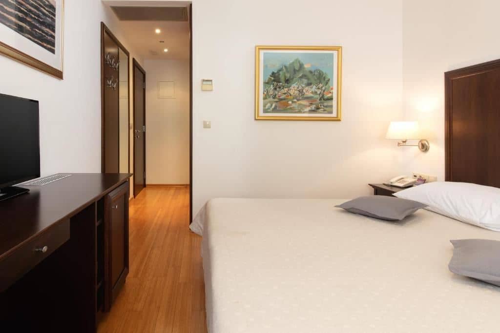 rooms-comfort-room