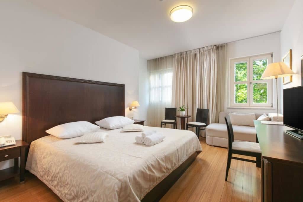 rooms-comfort-room