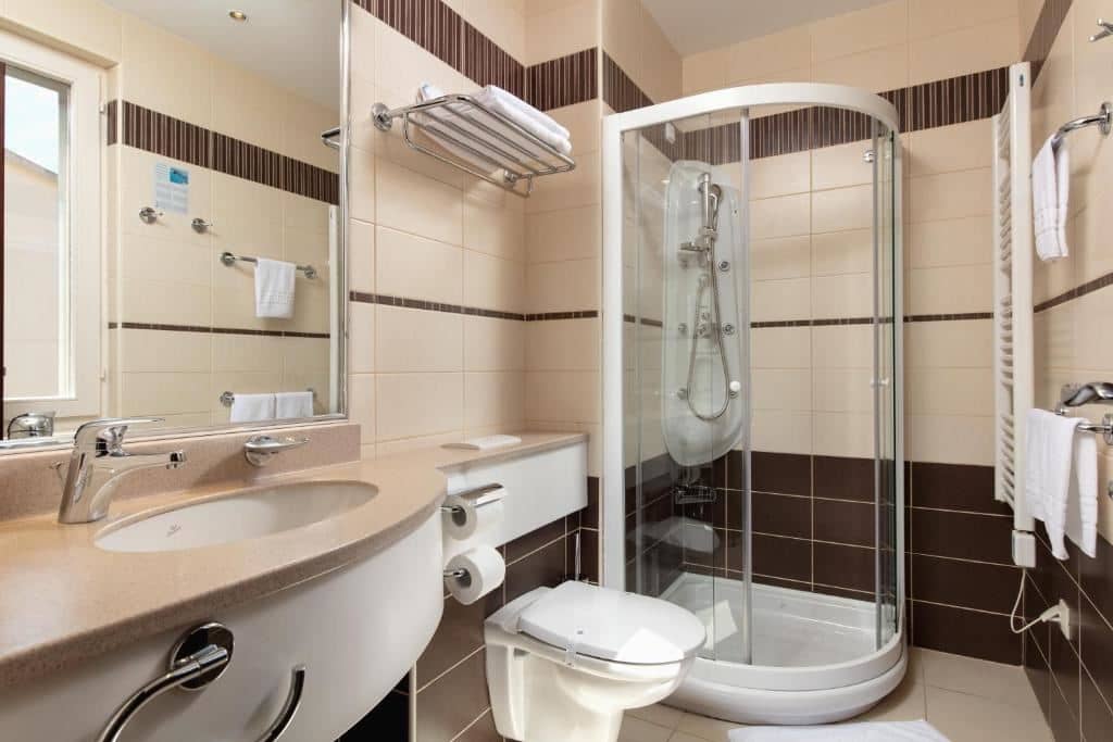 rooms-comfort-room