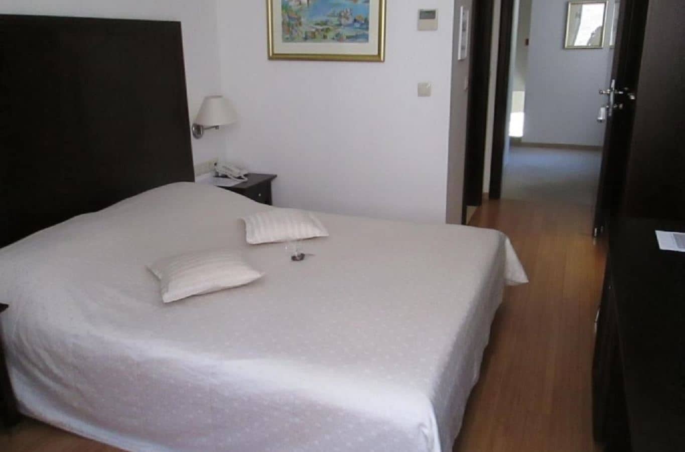 rooms-room-economy