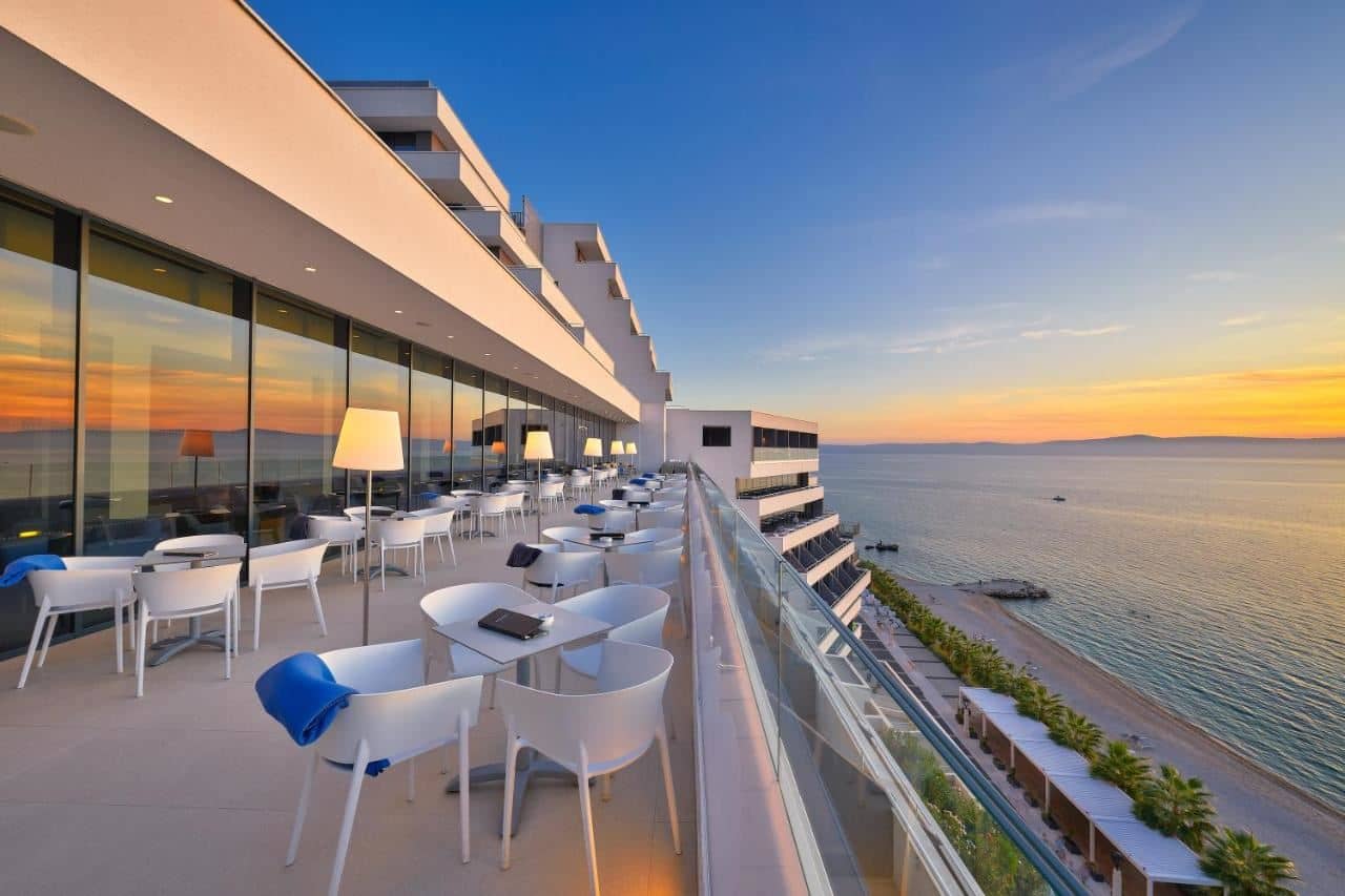 restaurants-restaurants
